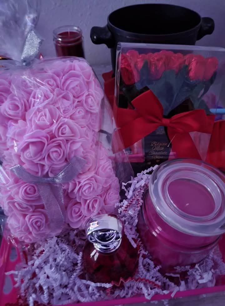 Handcrafted Bawss Up candle 17
