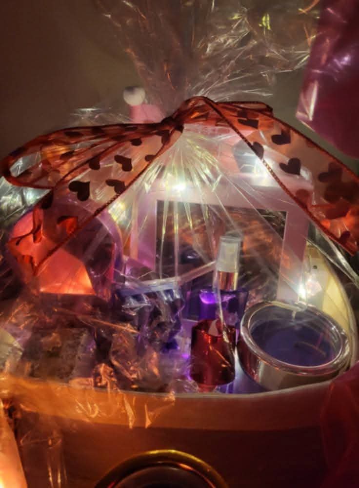 Bawss Up custom gift basket 4
